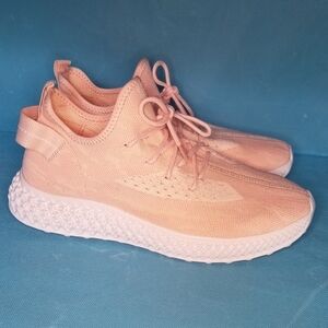 NEW Peach Running Shoes Trainers Sneakers